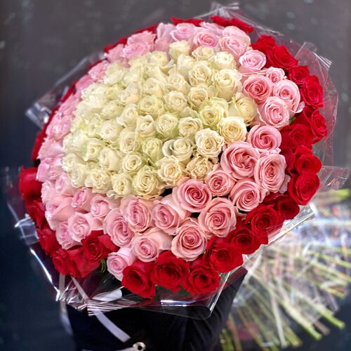 Моно букет «Розы для самой желанной»